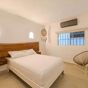 Caracol Hotel Puerto Morelos